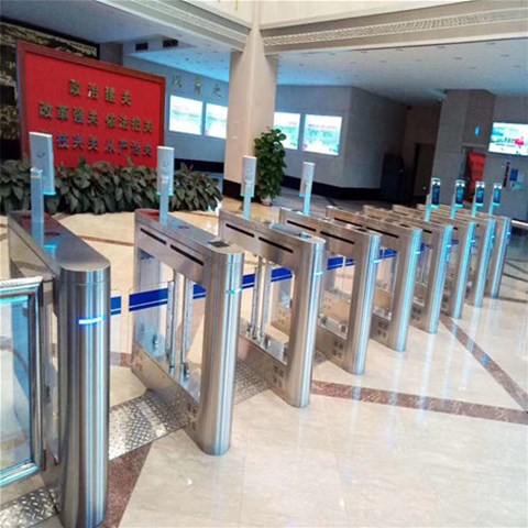 山西通道閘廠家分享：如何選擇合適的三錕閘閘機(jī)？